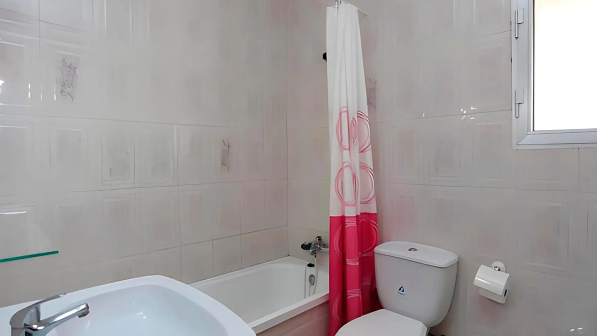 Villa Familiar Con Piscina Privada Y Jardin 科尼尔-德拉弗龙特拉 0*,