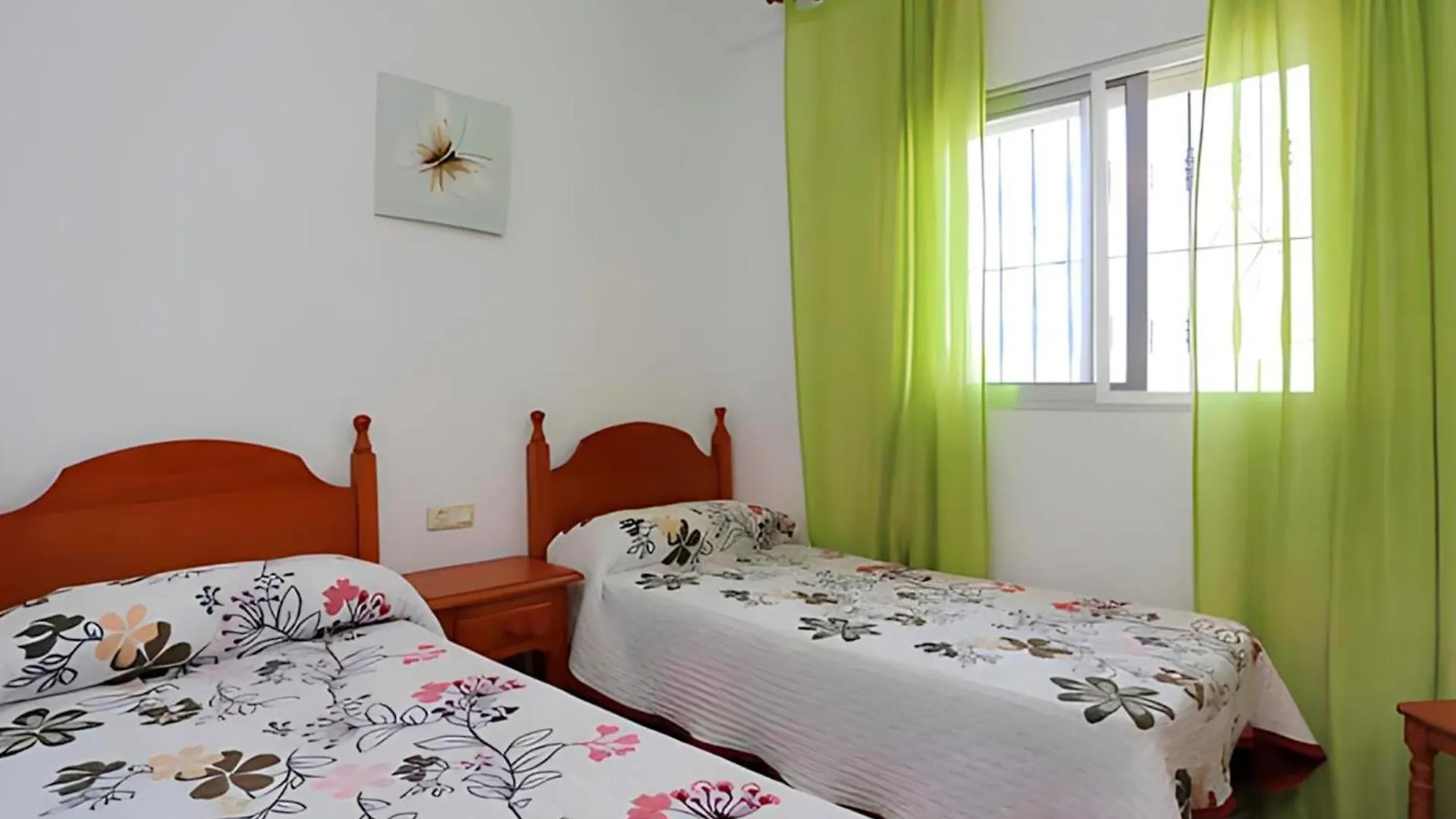 Villa Familiar Con Piscina Privada Y Jardin 科尼尔-德拉弗龙特拉 0*,  西班牙